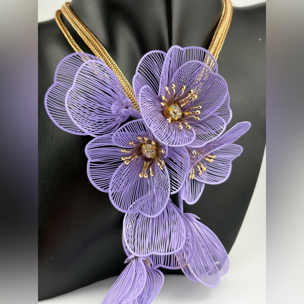 Lavender Flower Statement Necklace with Gold Chain ✨ - Picture 6 of 8
